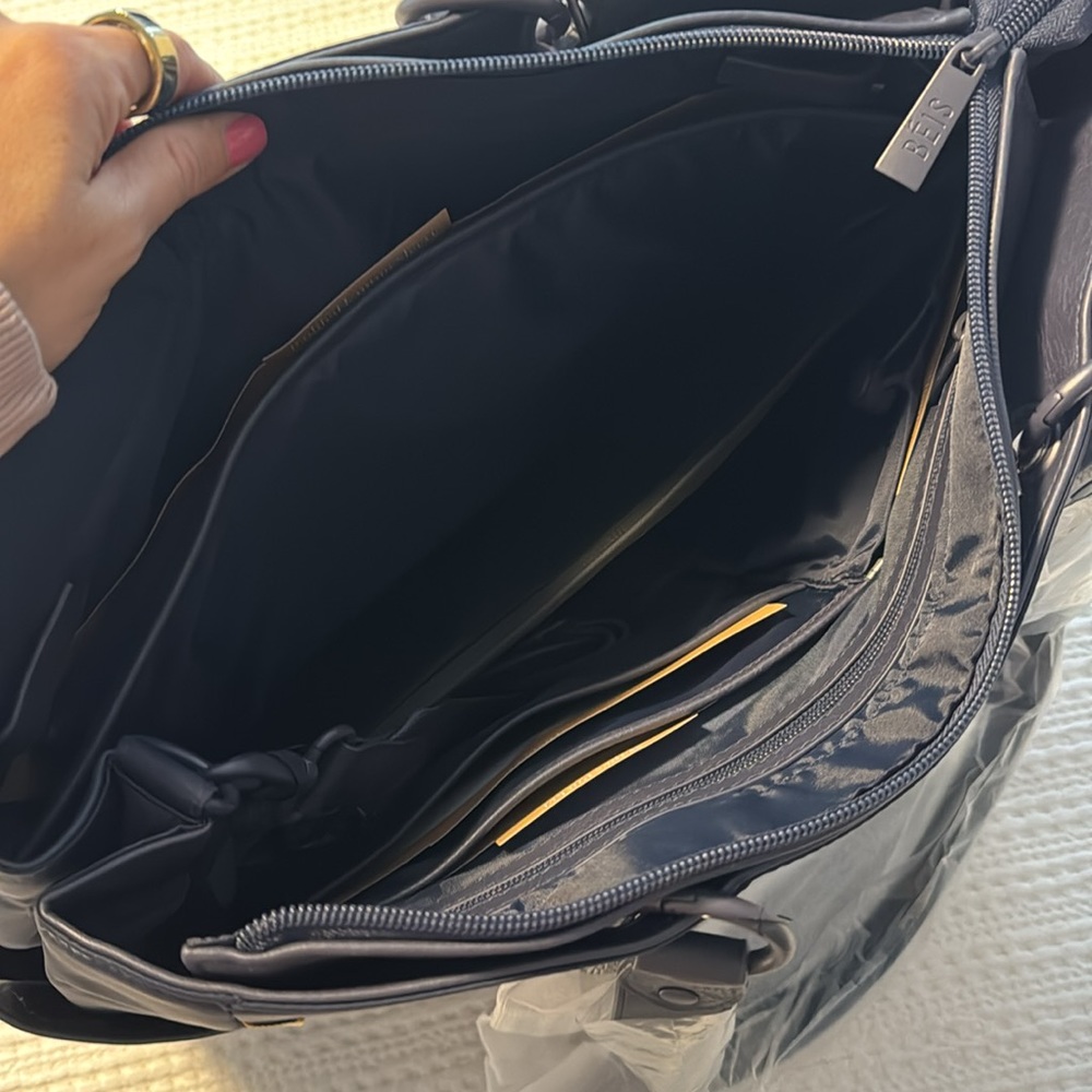 BEIS The Diaper Bag Navy Blue NWT - Picture 9 of 10
